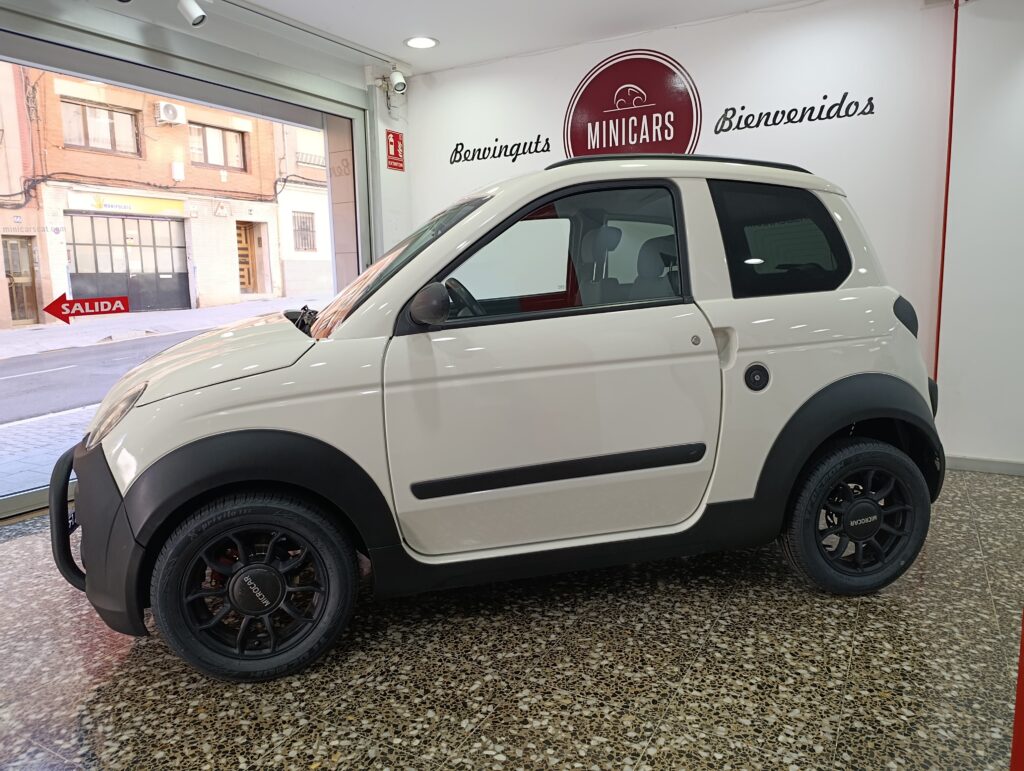 Microcar MGO