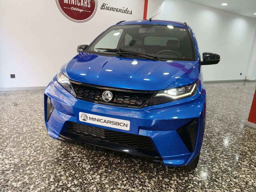 Aixam Crossover